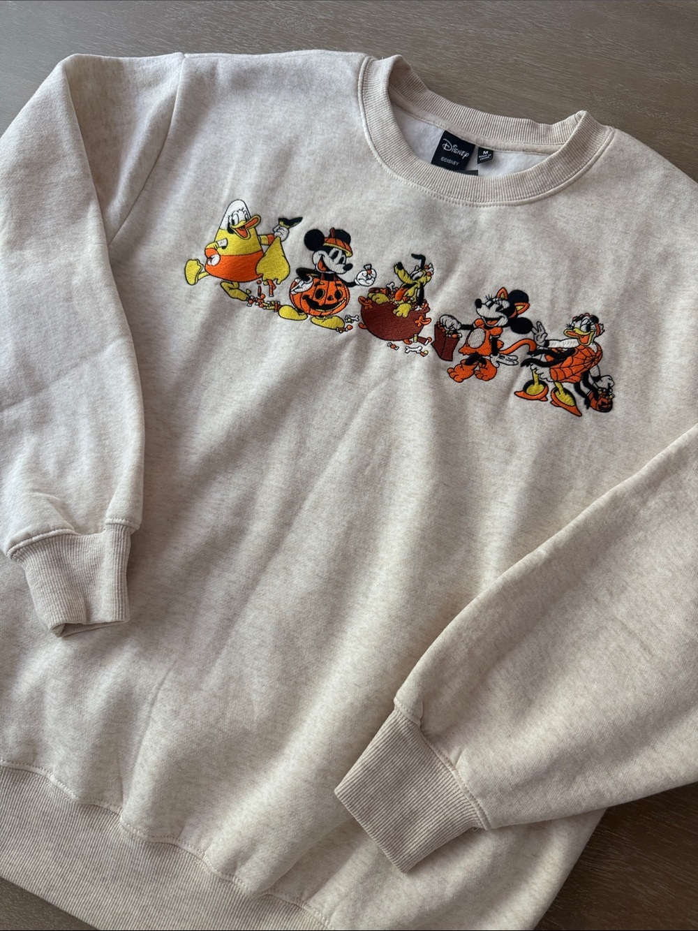 NWT Disney Halloween Mickey & Friends Crewneck Sweater | M